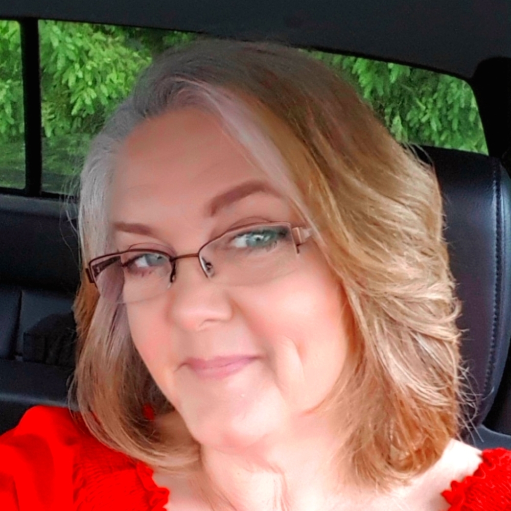 Meet your Posher, Linnette